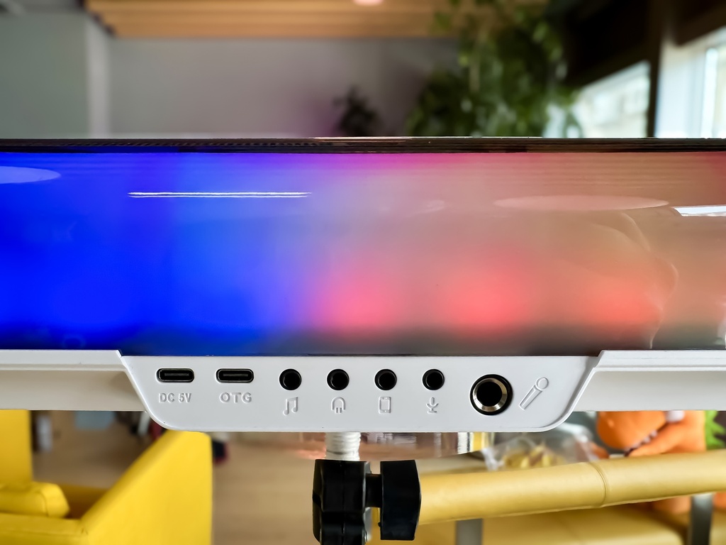 Wireless Speaker & Mixer 2-in-1